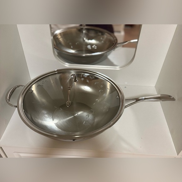 Princess House Heritage 14" Stainless
Steel Wok Stir-Fry Pan with Lid - Picture 4 of 7